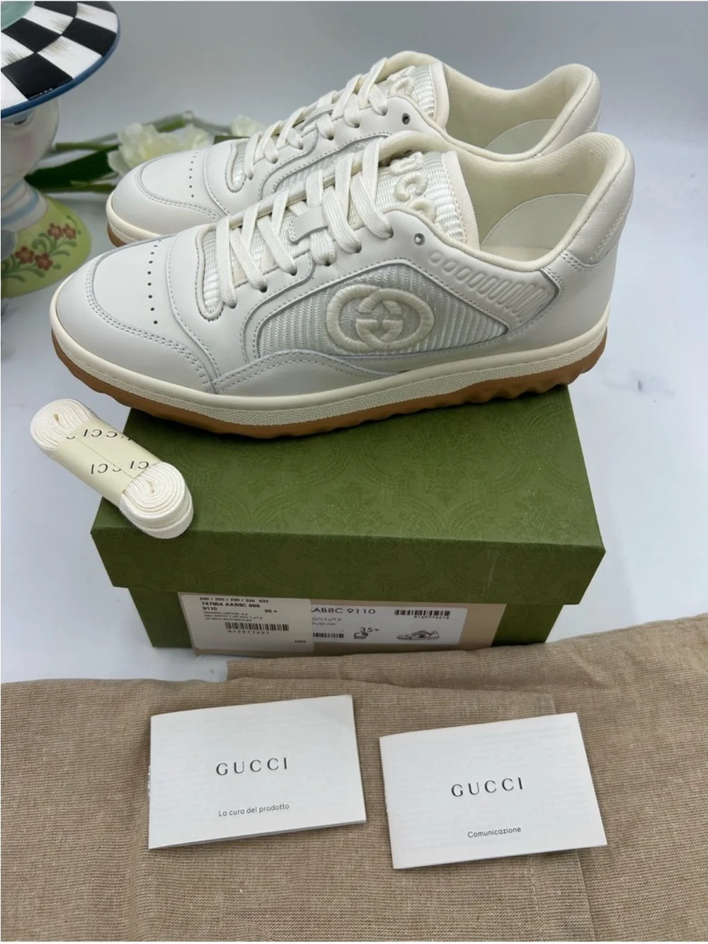 Women’s Gucci, Mac 80 low top leather sneakers size 35.5 fits 6 US made in Italy